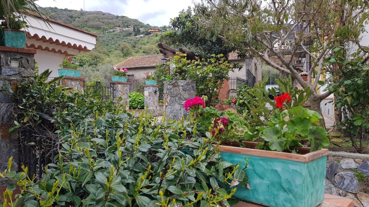 מלון ג'ויוזה מריאה Borgo San Francesco מראה חיצוני תמונה