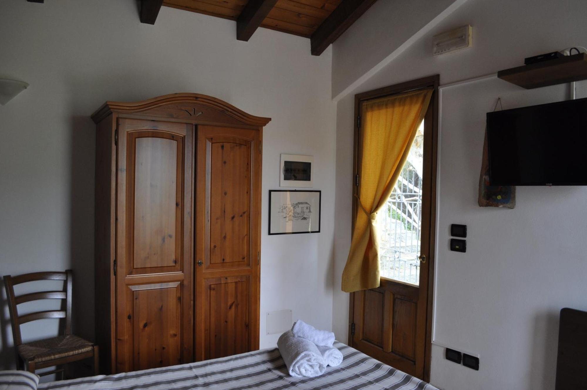 מלון ג'ויוזה מריאה Borgo San Francesco חדר תמונה